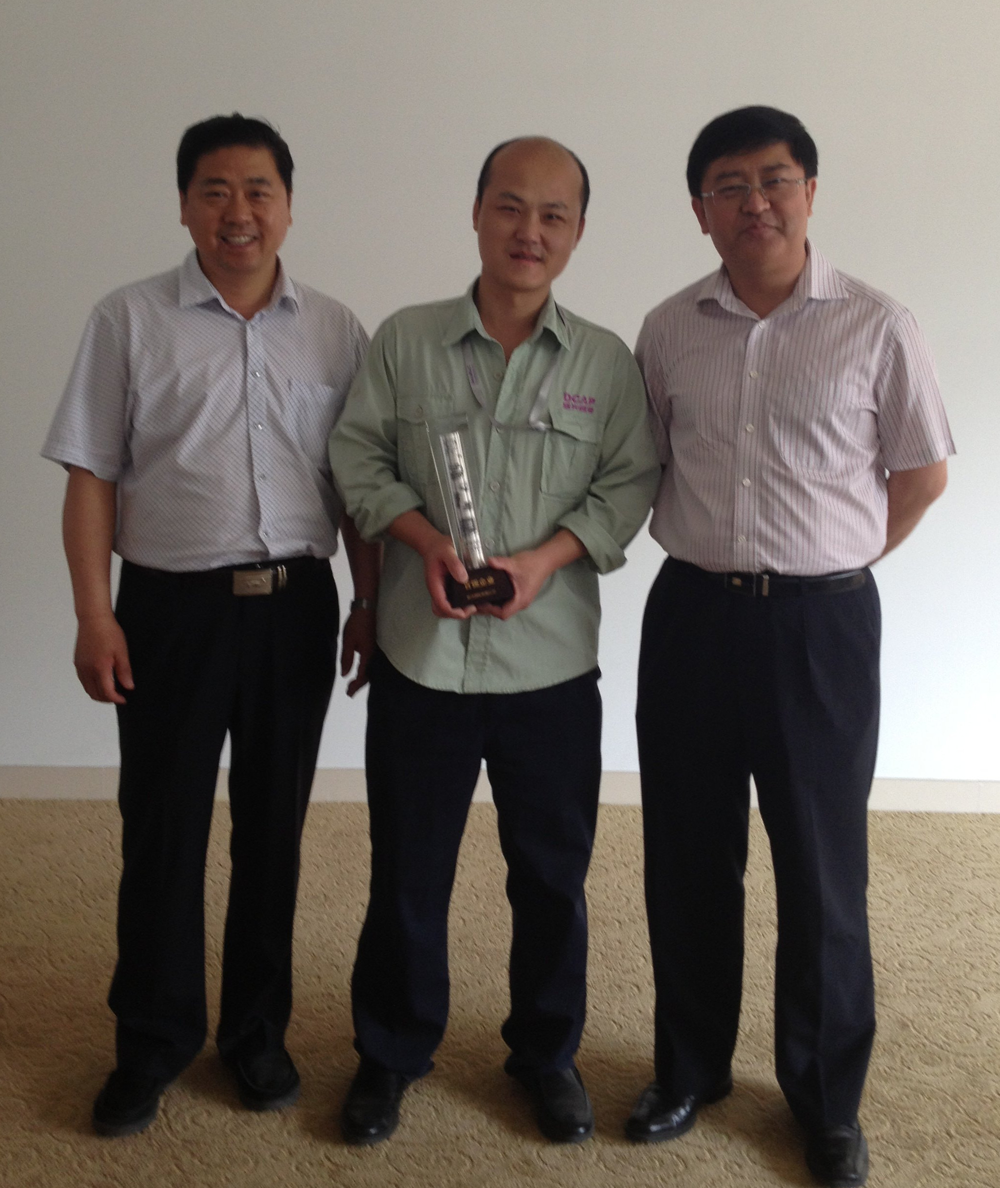 紫光測控榮獲2012年度“百強(qiáng)企業(yè)”稱號